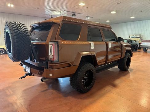 Used 2016 Toyota 4Runner SR5 AWD/4WD image 10