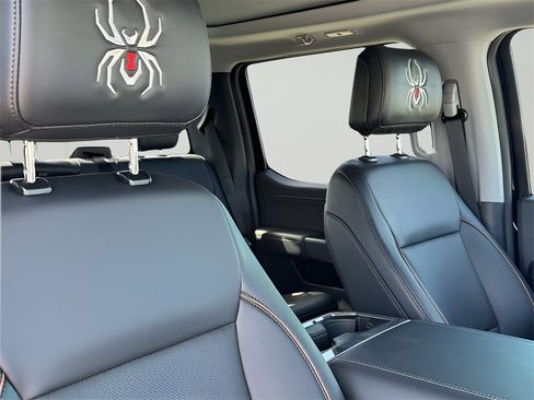 New 2025 Ford F250 Lariat w/ Lariat Ultimate Package image 15