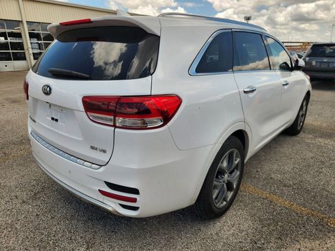 Used 2017 Kia Sorento SX FWD image 3