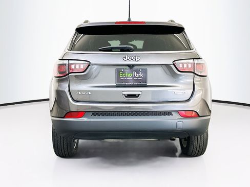 Used 2022 Jeep Compass Latitude image 7