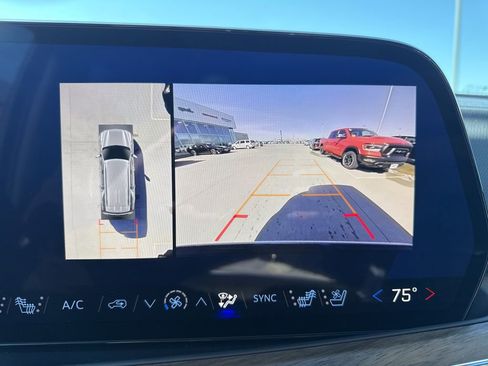 Used 2025 Chevrolet Tahoe High Country image 10