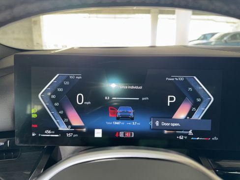 Certified 2025 BMW 530i image 24