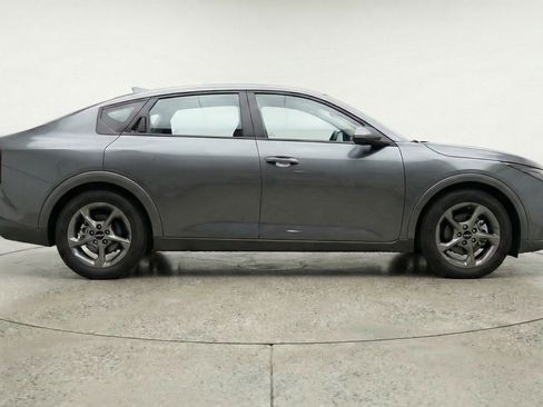 Used 2025 Kia K4 FWD image 11