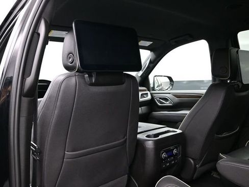 Used 2023 Chevrolet Tahoe Premier w/ Advanced Technology Package AWD/4WD image 29