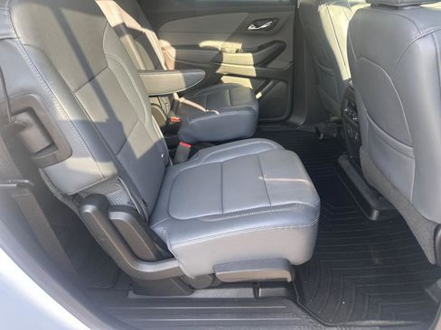 Used 2019 Chevrolet Traverse Premier w/ Driver Confidence II Package FWD image 25