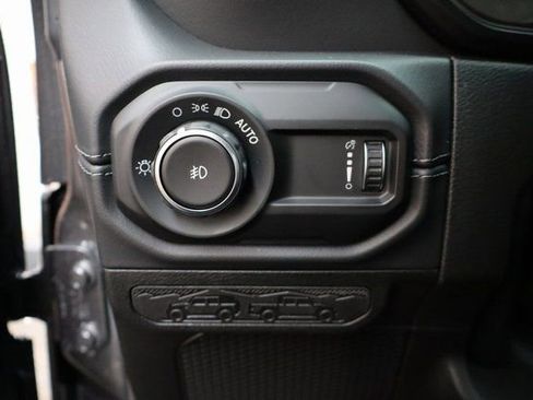 New 2026 Jeep Wrangler Unlimited Sahara AWD/4WD image 14