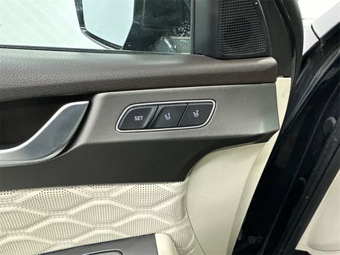 Used 2020 Hyundai Palisade Limited image 12