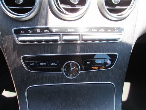 Used 2019 Mercedes-Benz C 300 Sedan image 19