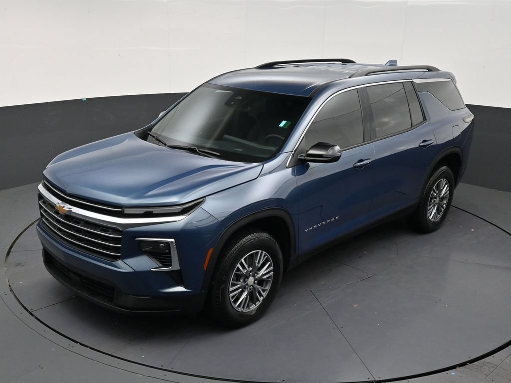 Used 2026 Chevrolet Traverse LT FWD image 12