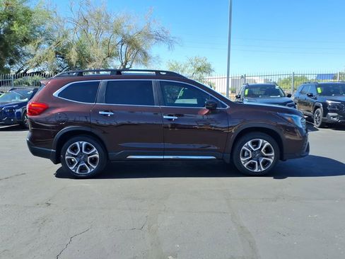 Certified 2025 Subaru Ascent Touring w/ Popular Package #1 AWD/4WD image 9