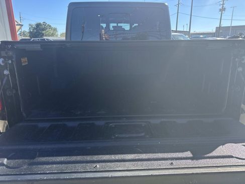 Certified 2023 Jeep Gladiator Sport image 8