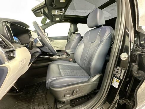 Used 2023 Kia Sorento SX Prestige AWD/4WD image 22