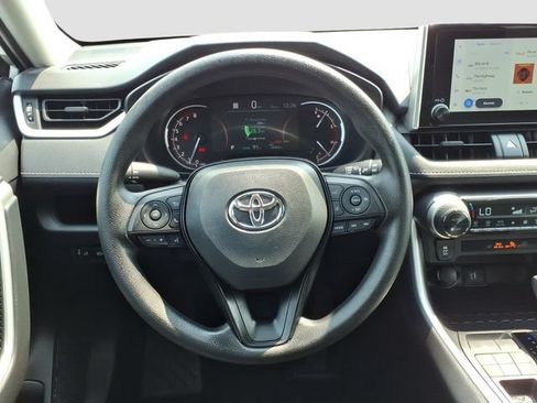 Certified 2025 Toyota RAV4 XLE AWD/4WD image 17