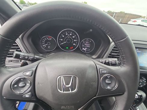 Certified 2021 Honda HR-V Sport image 15