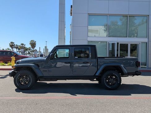 New 2026 Jeep Gladiator Willys image 8