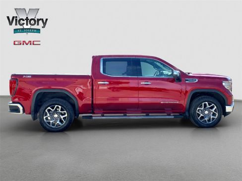 Used 2024 GMC Sierra 1500 SLT w/ SLT Premium Plus Package image 18
