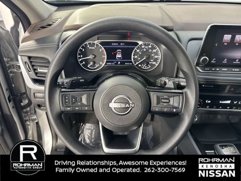 Certified 2023 Nissan Rogue SV image 12