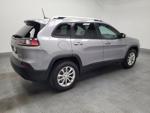 Used 2020 Jeep Cherokee Latitude AWD/4WD image 10
