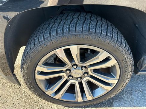 Used 2018 GMC Yukon Denali w/ Denali Ultimate Package image 9