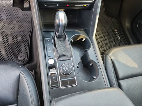 Used 2018 Volkswagen Atlas SE AWD/4WD image 21