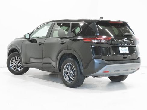 Used 2023 Nissan Rogue S AWD/4WD image 24