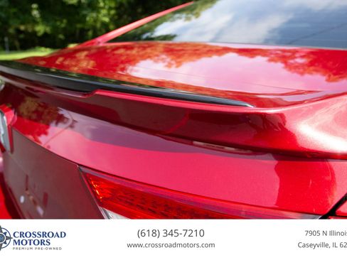 Used 2018 Honda Accord Touring image 14
