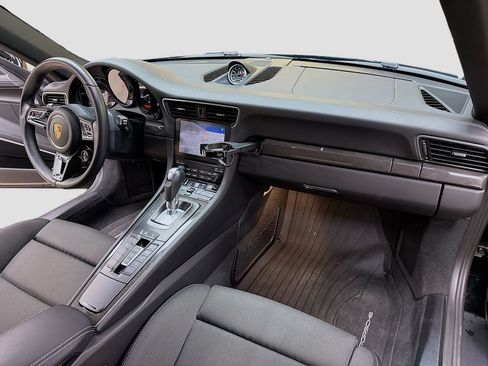 Certified 2017 Porsche 911 Carrera 4S AWD/4WD image 28
