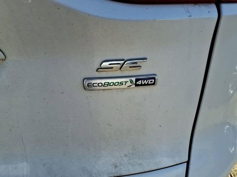 Used 2015 Ford Escape SE image 8