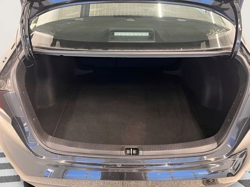 Used 2023 Toyota Corolla LE FWD image 10