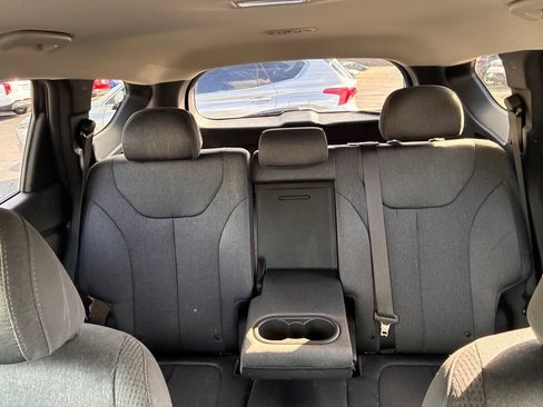 Used 2023 Hyundai Santa Fe SEL AWD/4WD image 16