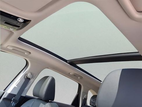 New 2026 Kia Sorento S w/ S Panoramic Sunroof Package image 22