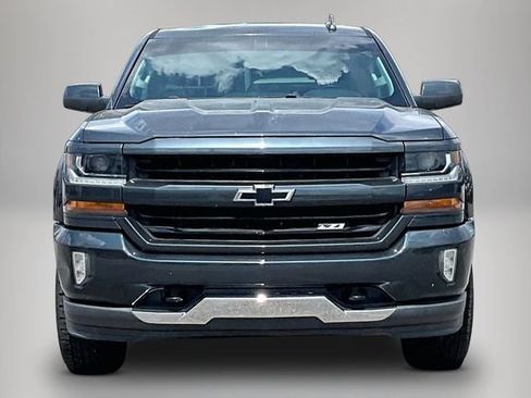 Used 2018 Chevrolet Silverado 1500 LT w/ All Star Edition AWD/4WD image 3