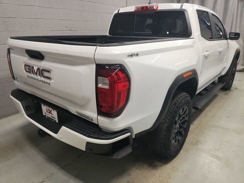 New 2026 GMC Canyon Elevation w/ Convenience Package image 2