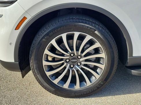 Certified 2022 Lincoln Aviator Reserve w/ Equipment Group 201A AWD/4WD image 8