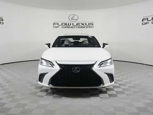 Certified 2022 Lexus ES 300h F Sport w/ Accessory Package image 2