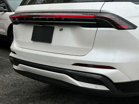 New 2026 Lincoln Nautilus Reserve w/ Jet Appearance Package AWD/4WD image 5
