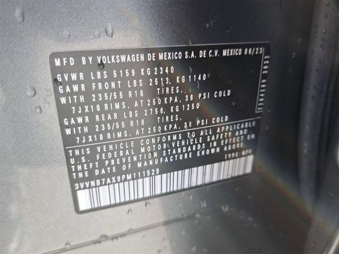 Certified 2023 Volkswagen Tiguan SE image 38