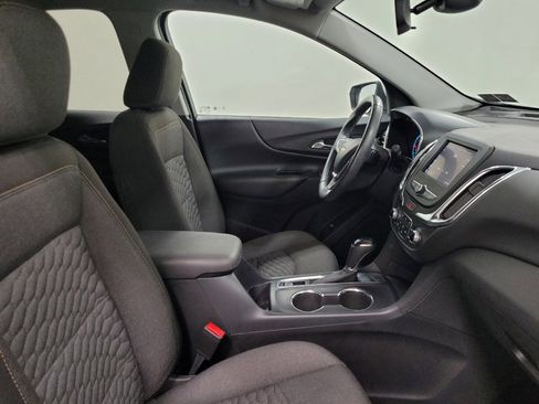 Used 2020 Chevrolet Equinox LT FWD image 21