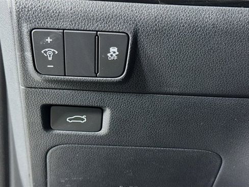 New 2025 Kia K5 LXS image 10