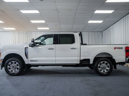 Used 2023 Ford F250 Lariat w/ Lariat Ultimate Package AWD/4WD image 4