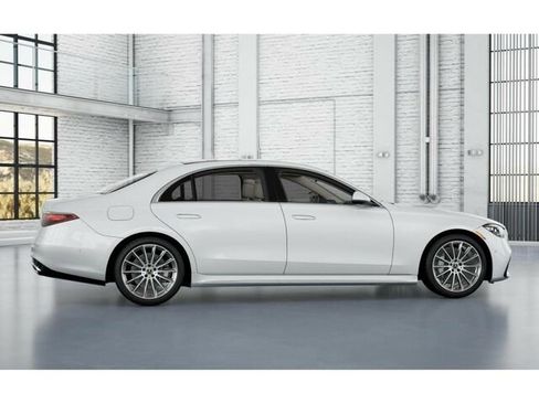 New 2026 Mercedes-Benz S 500 4MATIC image 18