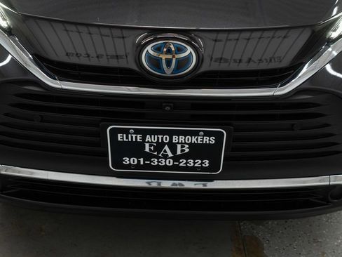 Used 2021 Toyota Venza Limited w/ Advanced Technology Package AWD/4WD image 47