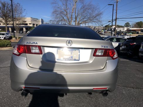 Used 2010 Acura TSX w/ Technology Package image 4