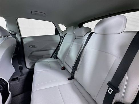 Used 2024 Hyundai Kona SEL w/ Convenience Package image 28