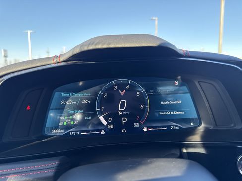 Used 2025 Chevrolet Corvette Stingray Coupe w/ 1LT image 15