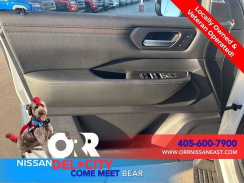 New 2026 Nissan Armada SL w/ Captain's Chari Seat Package AWD/4WD image 20