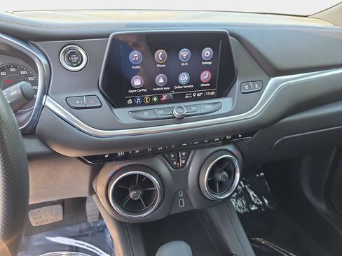 Used 2021 Chevrolet Blazer LT FWD image 18