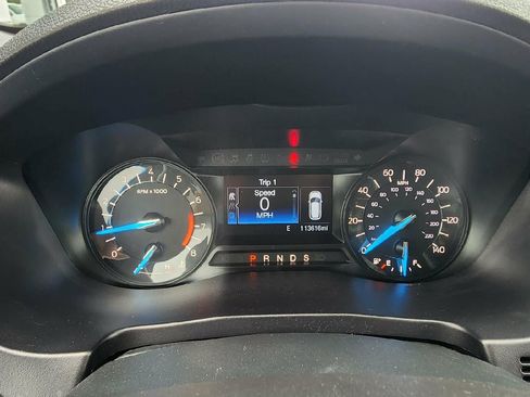 Used 2018 Ford Explorer XLT AWD/4WD image 10