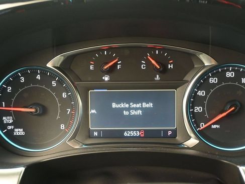 Used 2023 Chevrolet Traverse LT FWD image 13