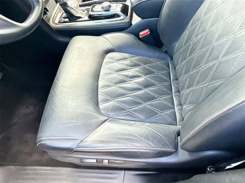 Used 2023 Nissan Armada Platinum w/ Captain's Chairs Package image 21